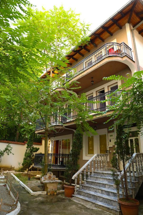 City Park Hostel Pristina Exterior photo