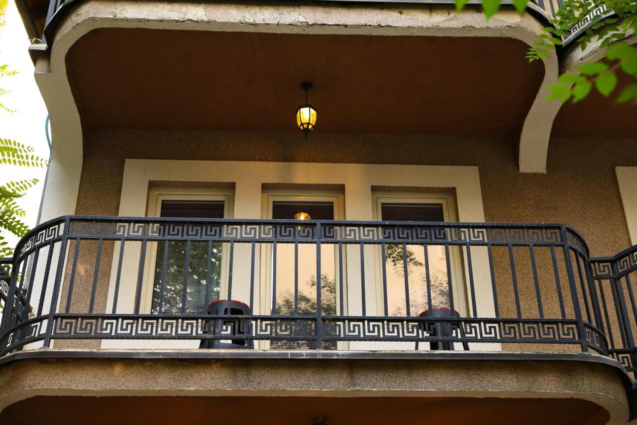 City Park Hostel Pristina Exterior photo